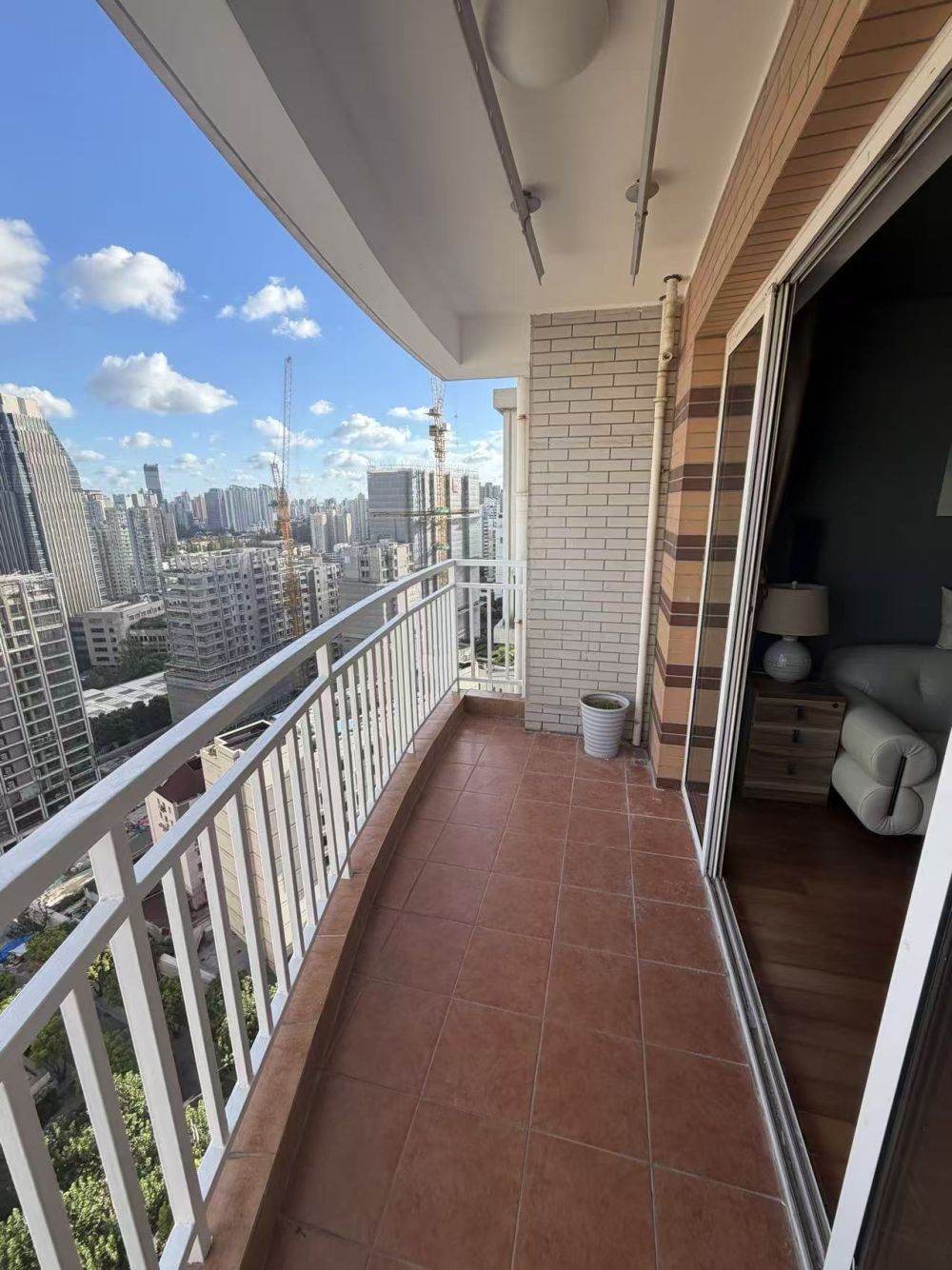 Housing image — Balcony