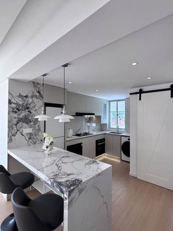 Housing image — Dining Area