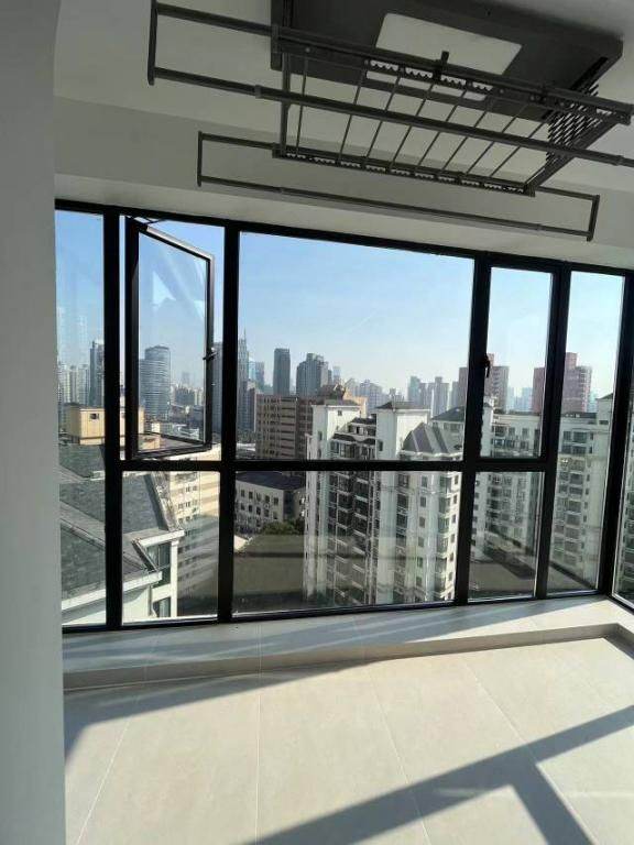 Housing image — Living Room