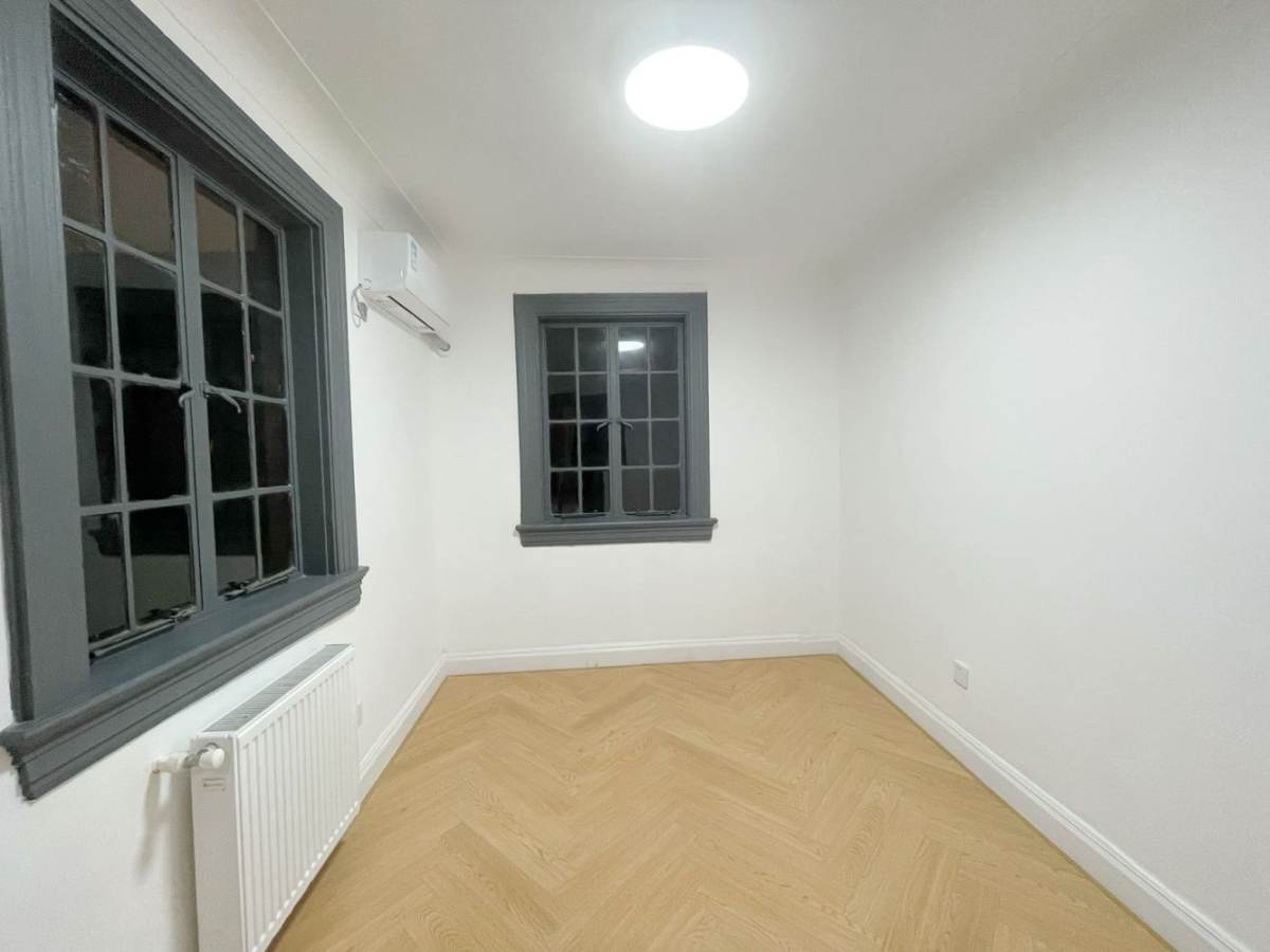Housing image — Bedroom