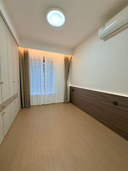 Housing image — Bedroom
