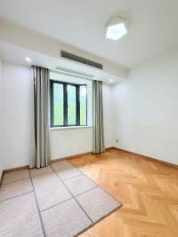Housing image — Bedroom