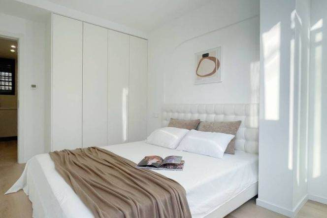 1BR Apartment in Old Xuhui (L10)