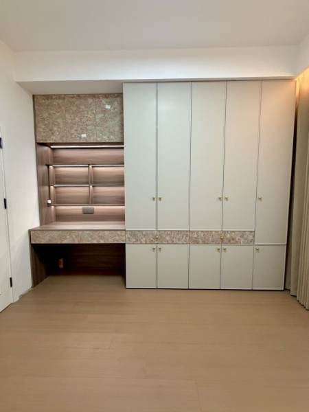 Housing image — Bedroom