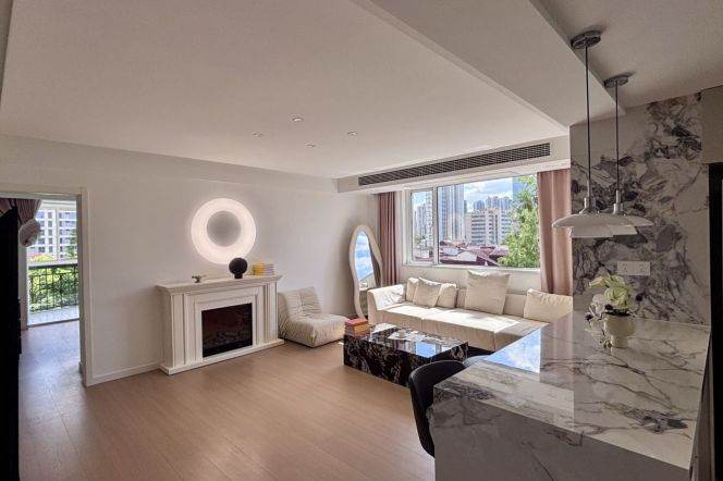 2BR Apartment in Jing'an (L1/L12/L13)