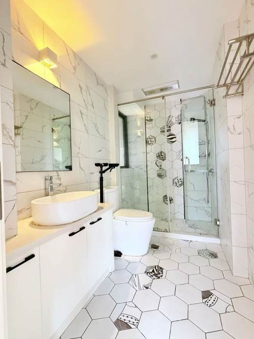 Housing image — Bathroom