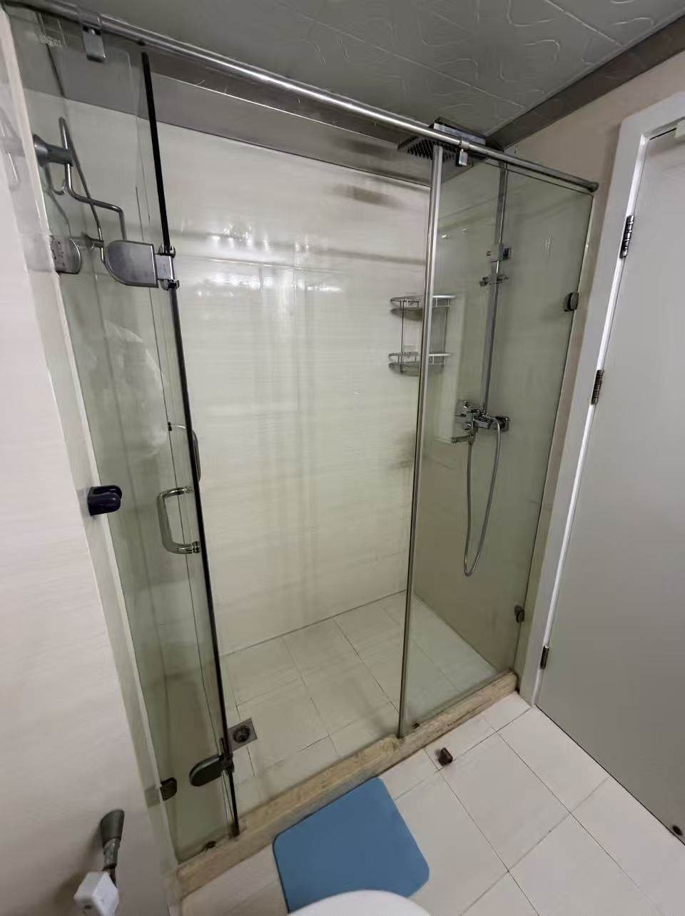 Housing image — Bathroom