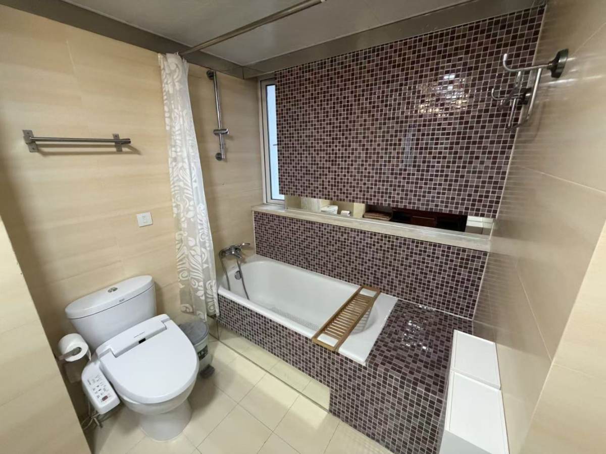 Housing image — Bathroom