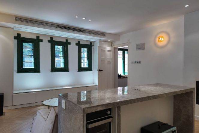 2BR Lane House near Zhongshan Park (L2/L11)