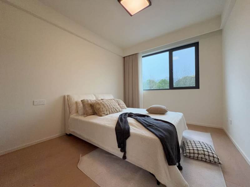 Housing image — Bedroom