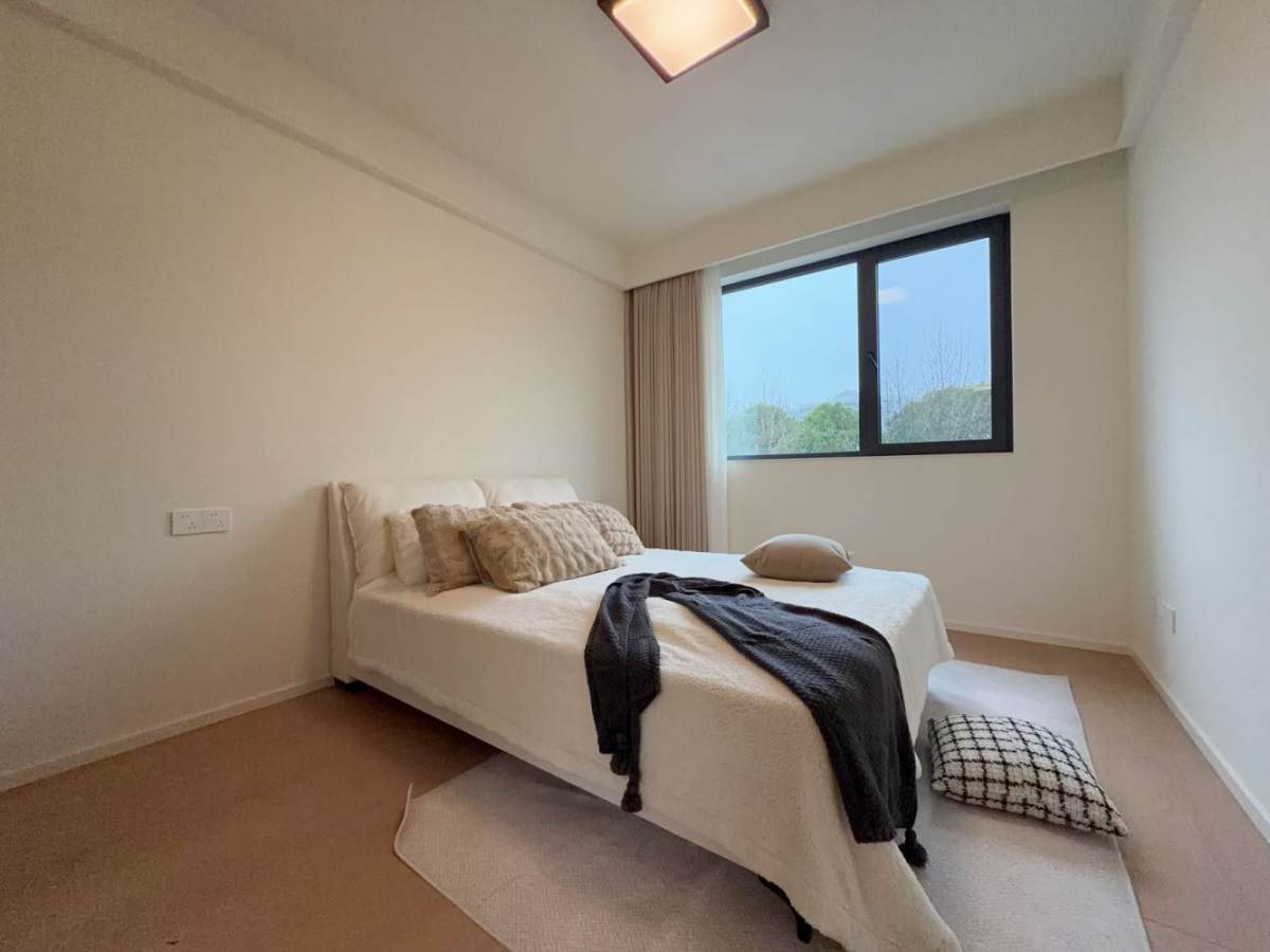 Housing image — Bedroom