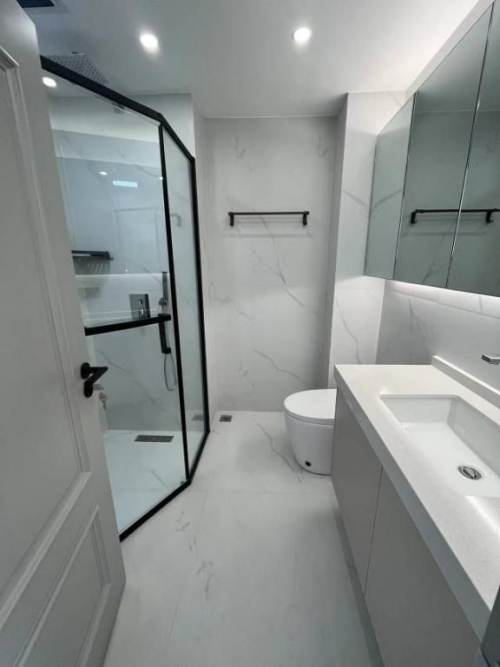 Housing image — Bathroom