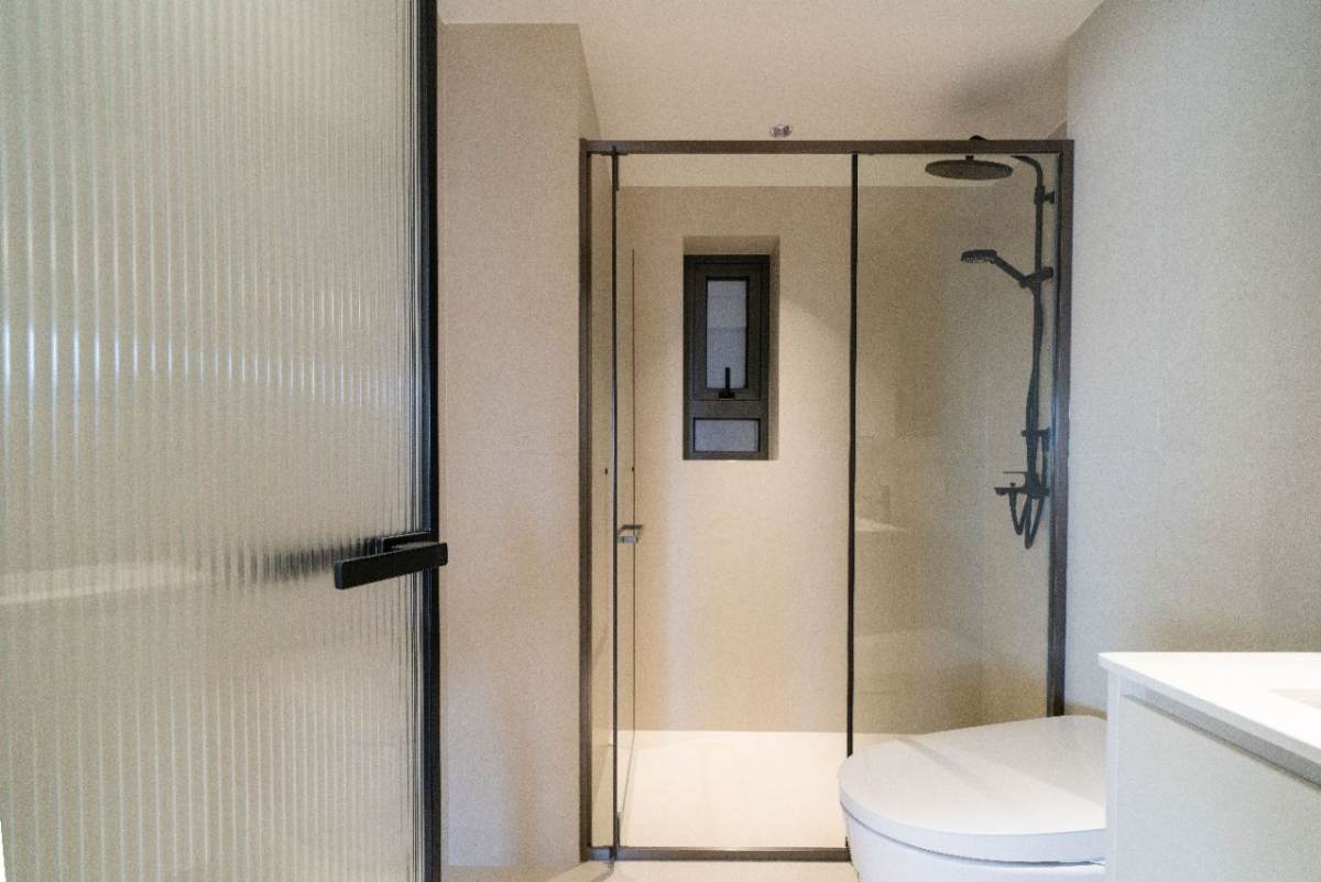 Housing image — Bathroom