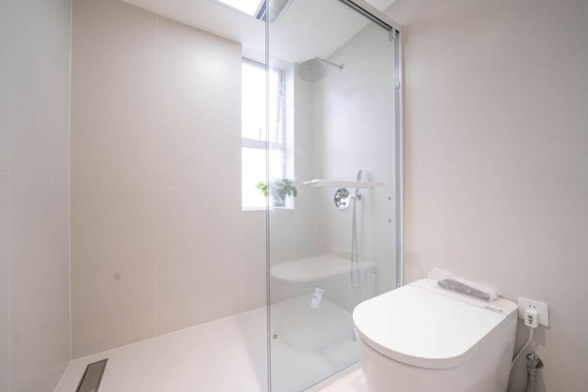 Housing image — Bathroom