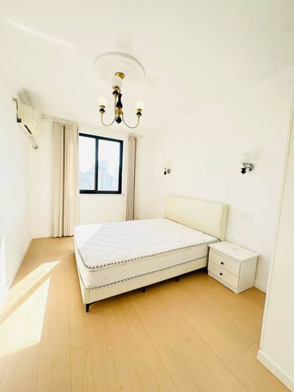 Housing image — Kitchen