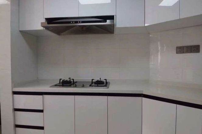 3BR Apartment in Gubei (L10)