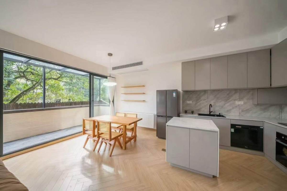 Housing image — Kitchen