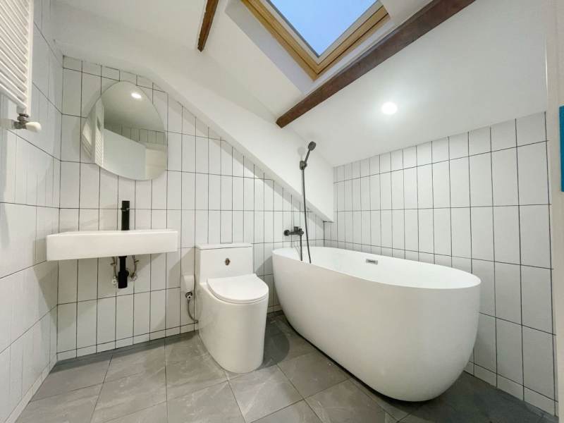 Housing image — Bathroom