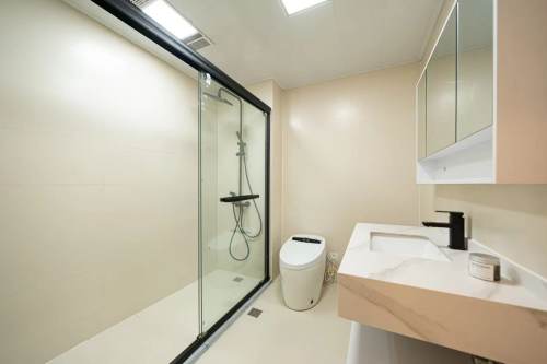 Housing image — Bathroom