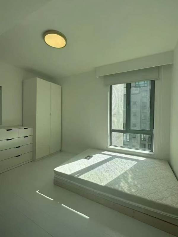Housing image — Bedroom