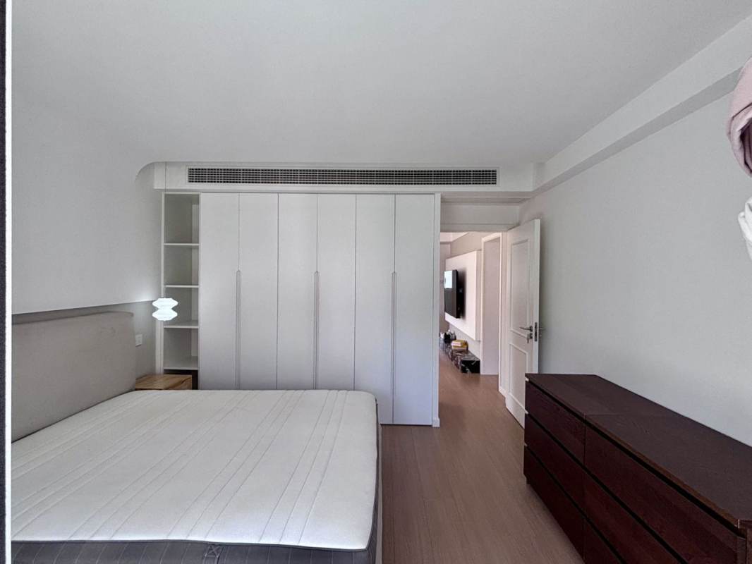 Housing image — Bedroom
