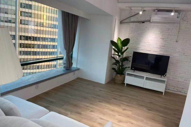 1BR Apartment in Jing'an (L2/L7/L14)