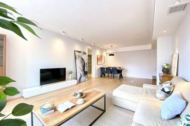 High-Floor Spacious 2BR Apartment at Central Residences