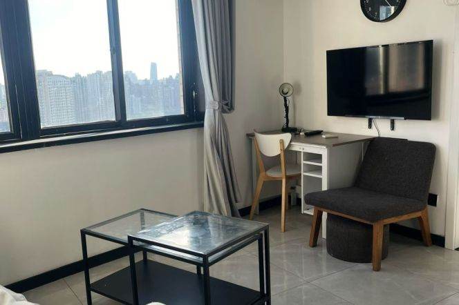 High-Floor 1BR Apartment in Jing'an