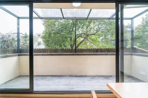 Housing image — Balcony