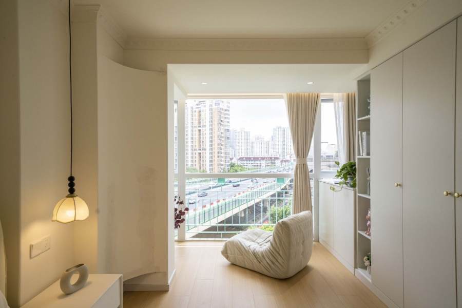 Housing image — Bedroom