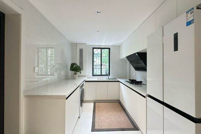 2BR Apartment near Dongnan Huating (L6)