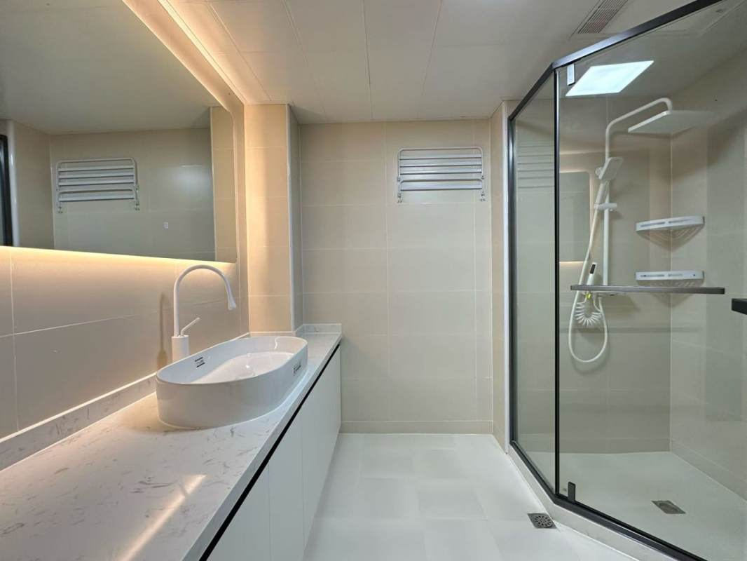 Housing image — Bathroom