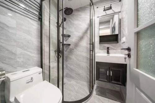 Housing image — Bathroom