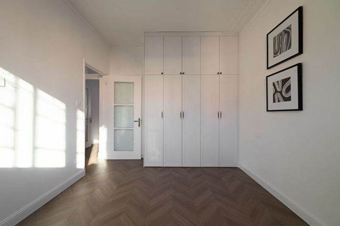Spacious Historic 2BR Apartment near South Huangpi Road Metro (L1/L14)