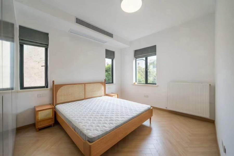 Housing image — Bedroom
