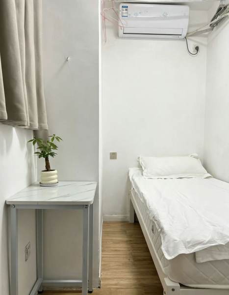 Housing image — Bedroom