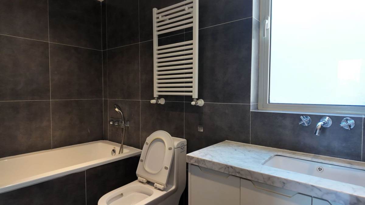 Housing image — Bathroom