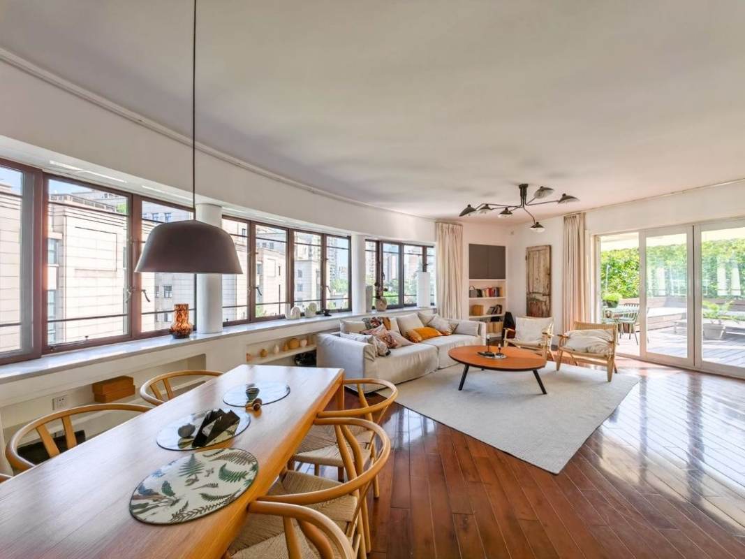 Housing image — Living Room