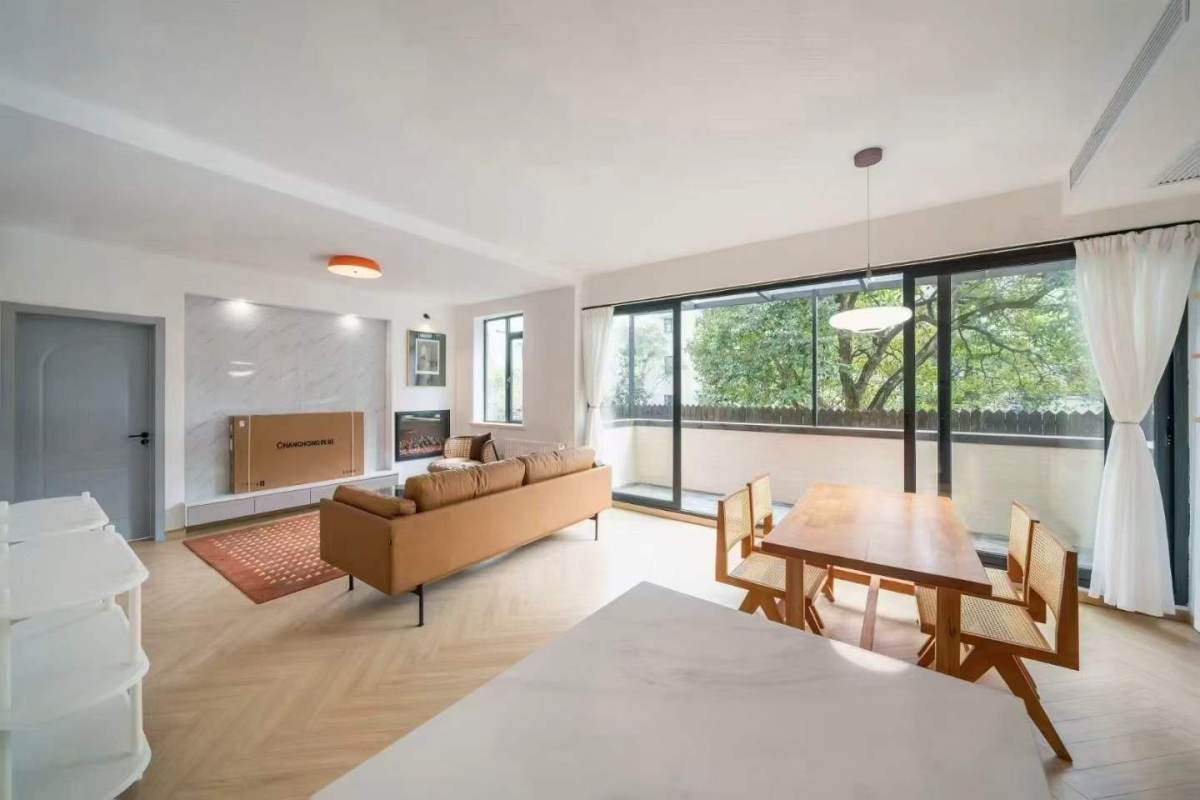 Housing image — Living Room