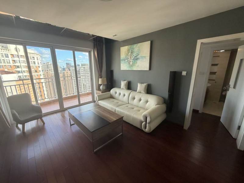 Housing image — Living Room