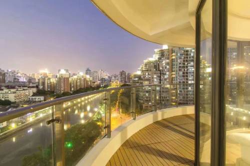 Housing image — Balcony