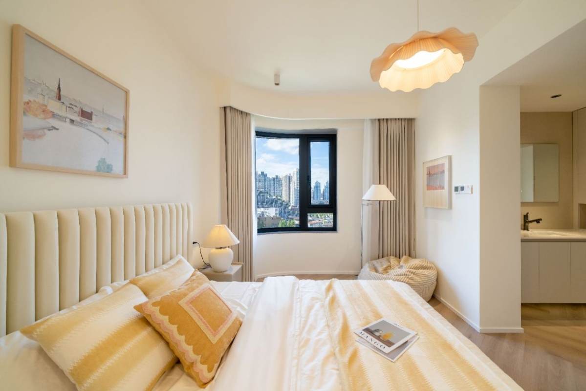 Housing image — Bedroom