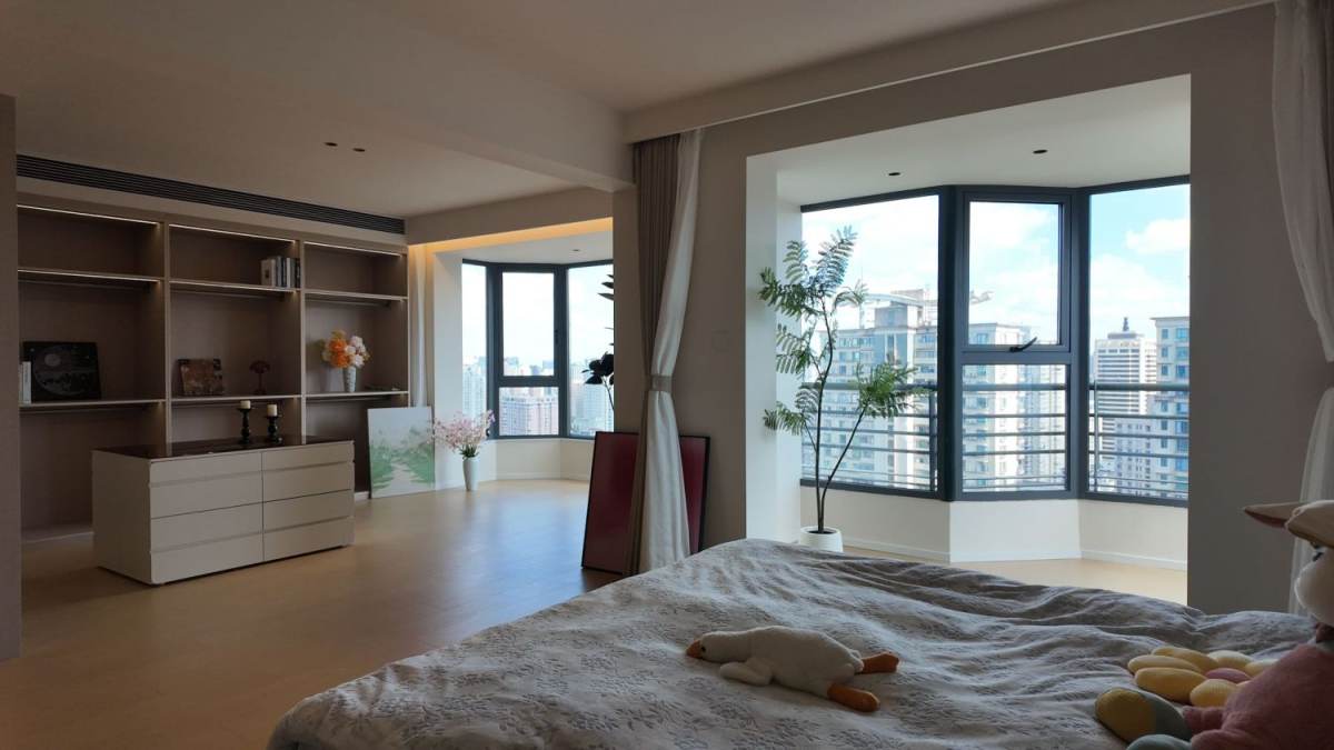 Housing image — Bedroom