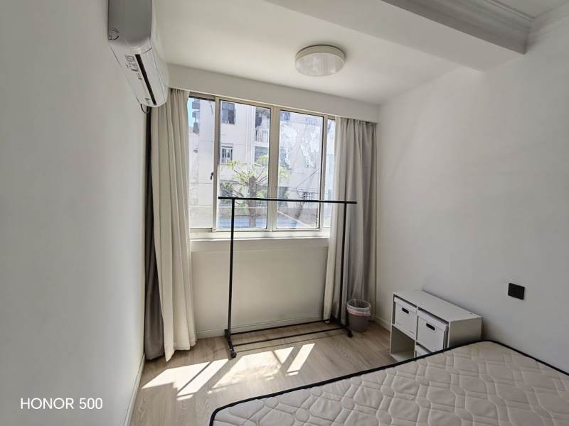 Housing image — Bedroom