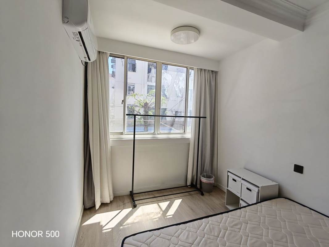 Housing image — Bedroom