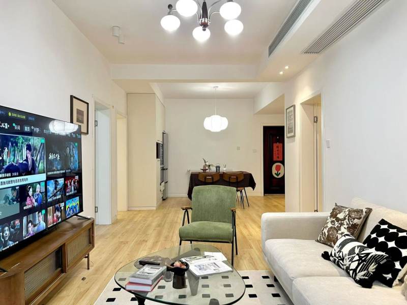 Housing image — Living Room