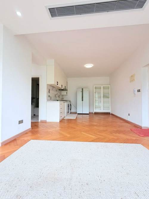 Housing image — Living Room