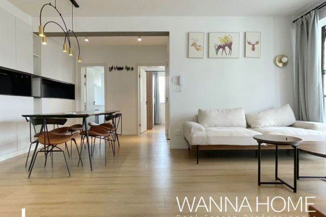 2BR Apartment in Jing'an (L14)