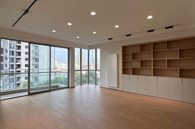 High-Floor 4BR Apartment in Old Xuhui (L1/L7)