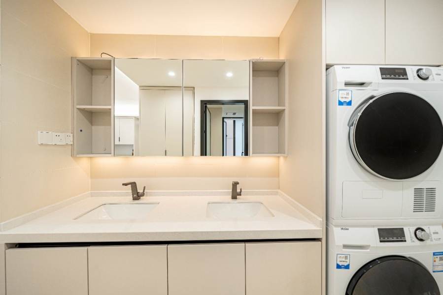 Housing image — Bathroom